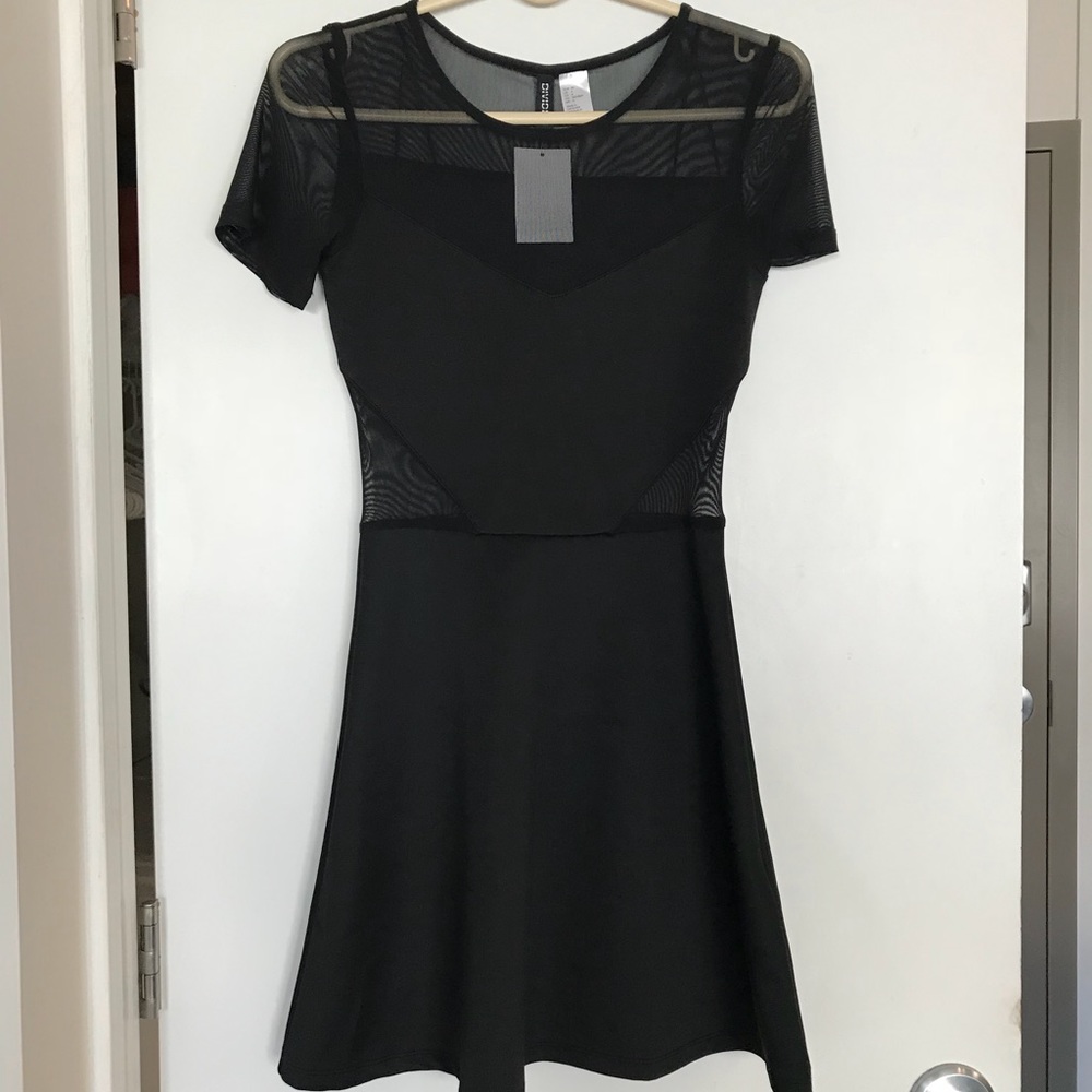 Short sleeve mini dress